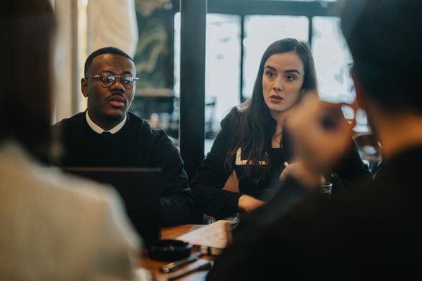 Group,Of,People,Participate,In,A,Business,Meeting,,Discussing,Ideas